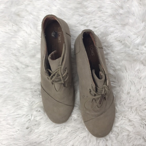 Toms Ankle Heeled booties - Picture 3 of 8